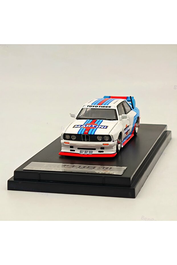 Arma de stradă E30 Martini Livery - 2
