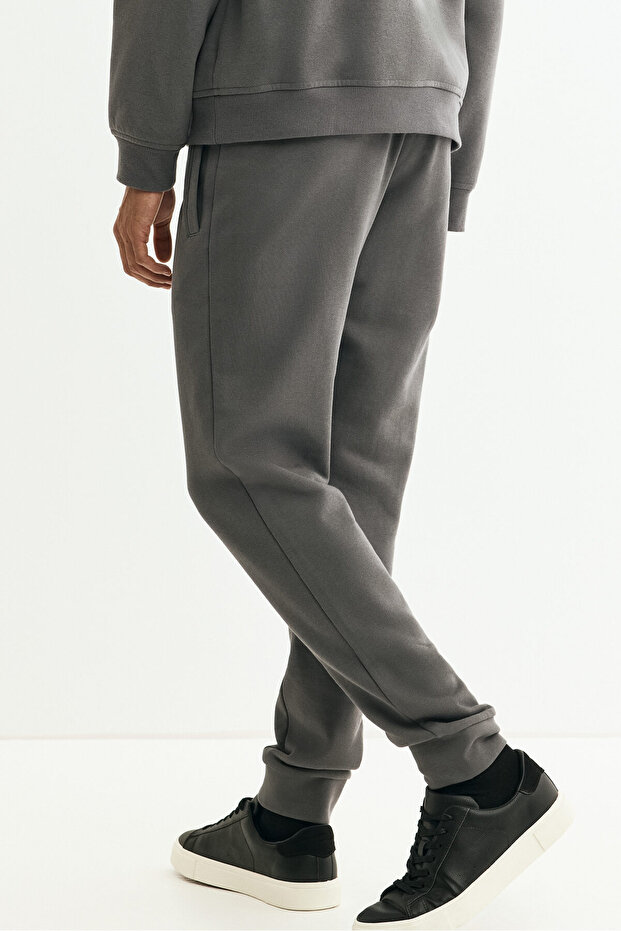 Daralan Paçalı Eşofman Altı Regular Fit - 5