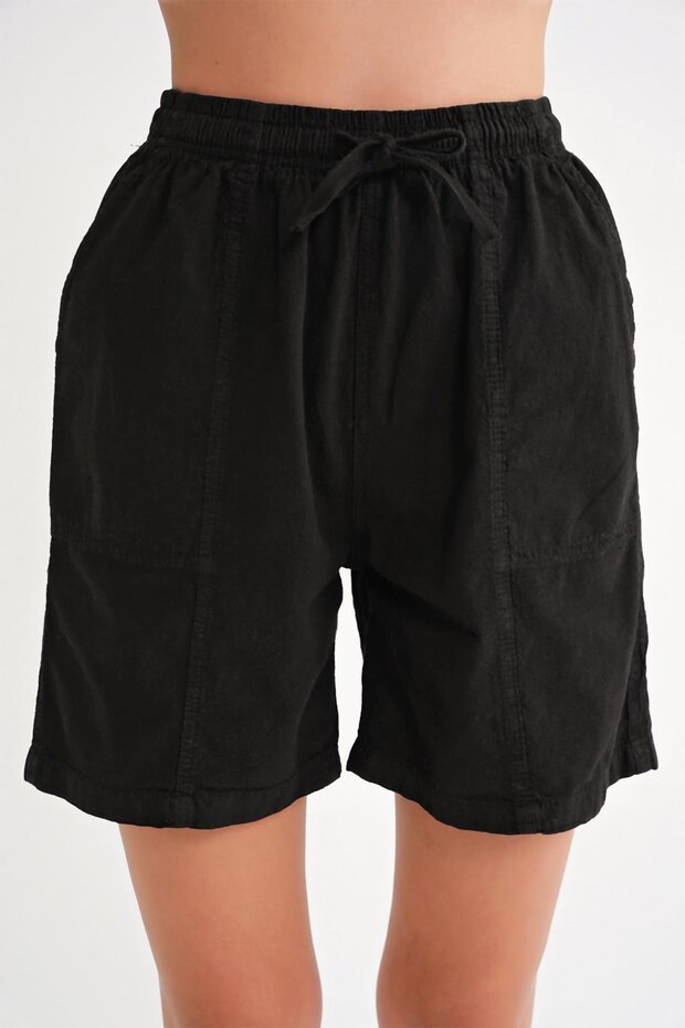4732 Kadın Şehir Boy Parça Boyalı Basic Şort Siyah - 4