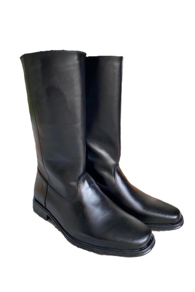 Long leather boots - 4