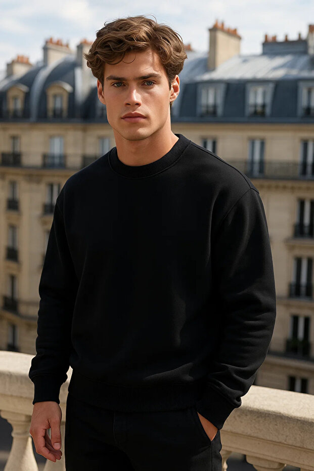 Men's Crew Neck Oversize Black Sweater