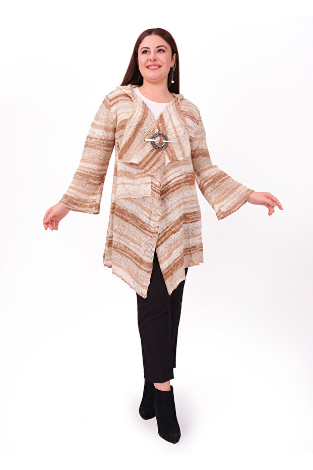 Broş Detaylı Kapüşonlu Triko Hırka - 2