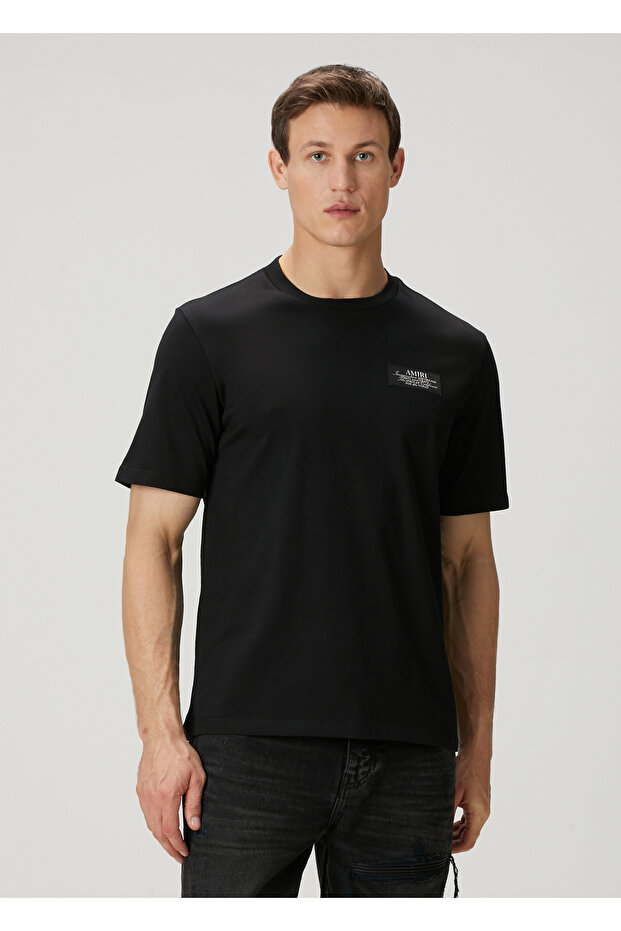 Black t-shirt