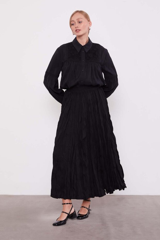 Siyah Kırışık Model Etek - 2