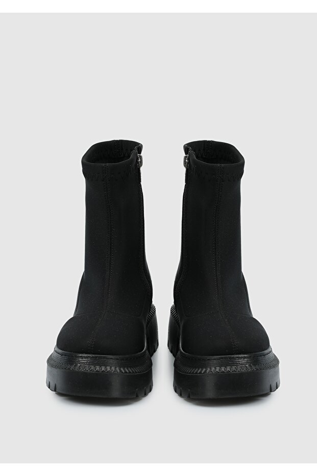 Siyah Kadın Bot - 3