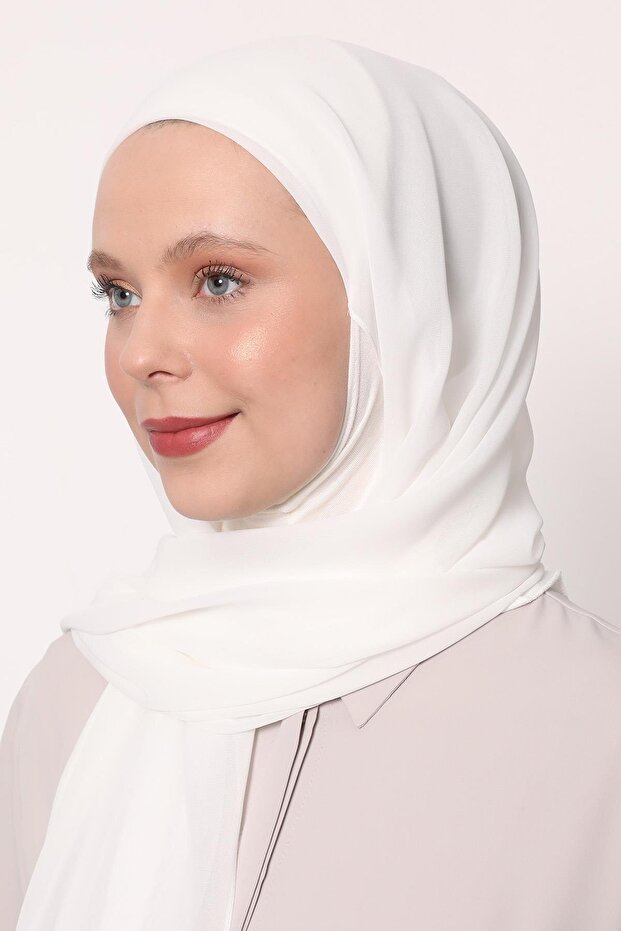 شال شيفون أبيض كبير الحجم