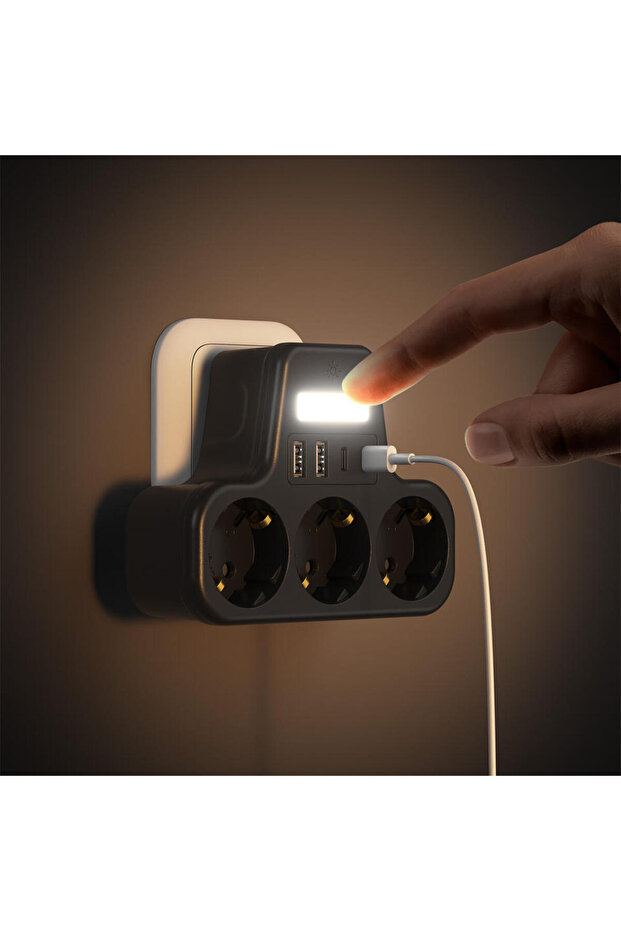 3’lü Duvar Tipi Akım Korumalı Priz | 2 USB-A + 2 Type-C Girişli | LED Gece Lambalı Akıllı Çoklu Priz - 5
