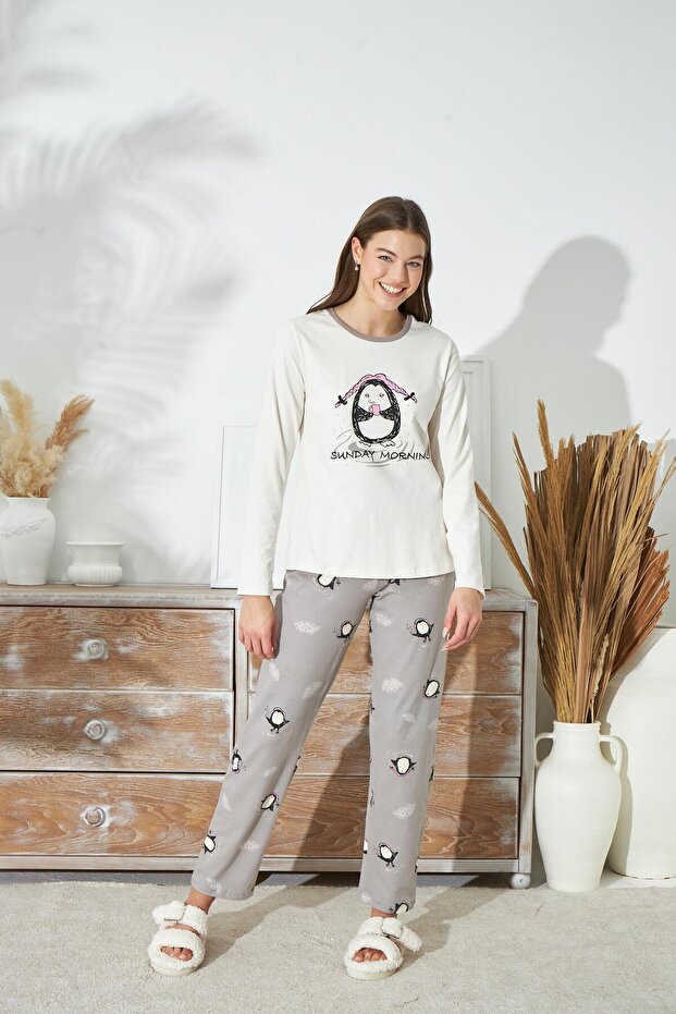 Women's Cream Color Long Sleeve Crew Neck Printed Pajama Set C3T7N941