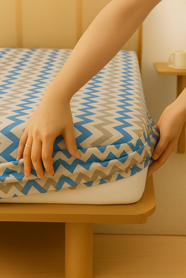 Single Fitted Sheet 100 cm X 200 cm Cotton Sheet-Blue Gray Zigzag