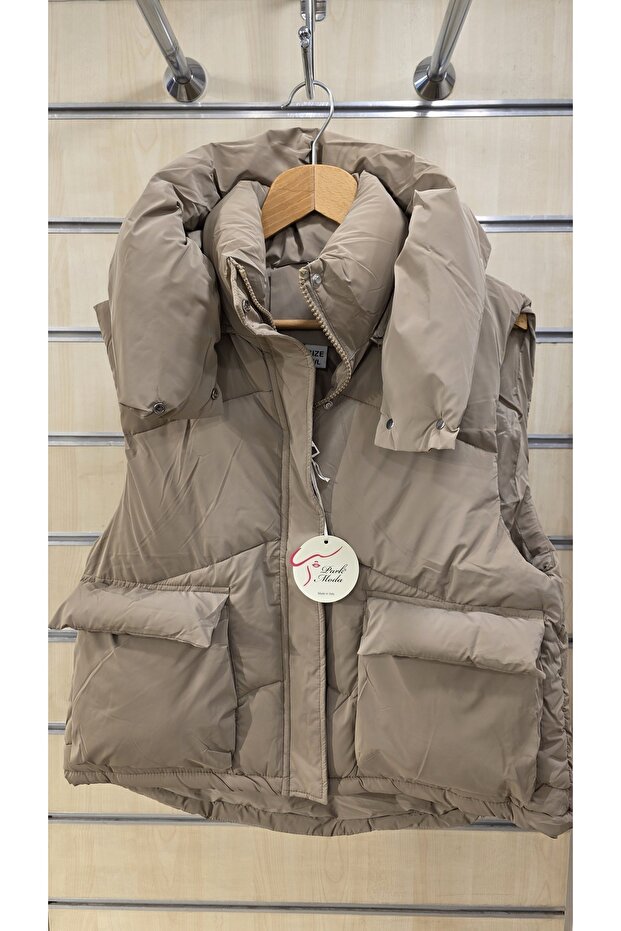 Капюшонна куртка з капюшоном - 1