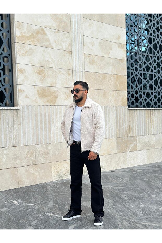 Crop Cut Filled Beard Coat