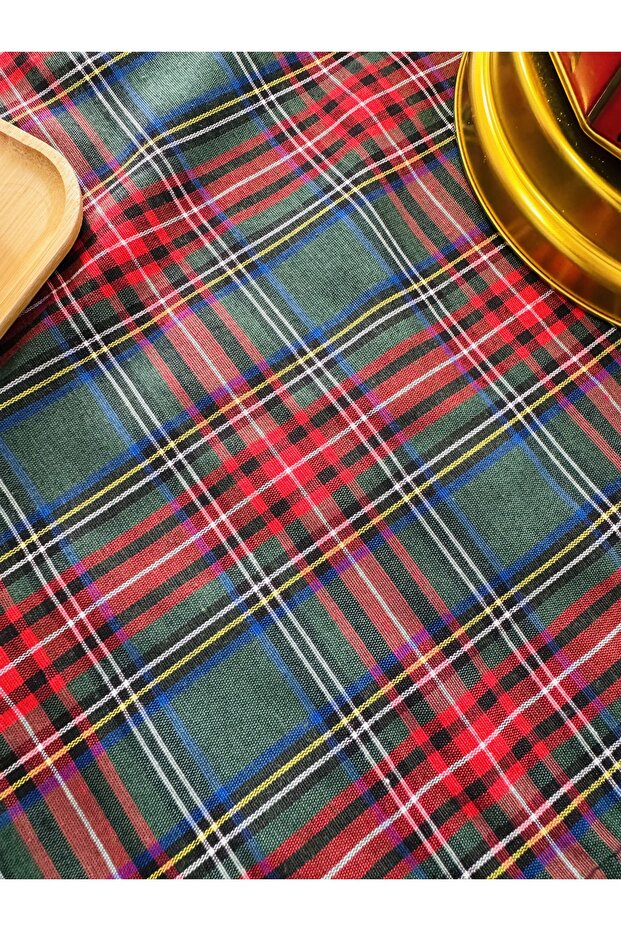 مفرش طاولة منقوش باللون الأخضر/نمط اسكتلندي مقاس 80×80 - 3