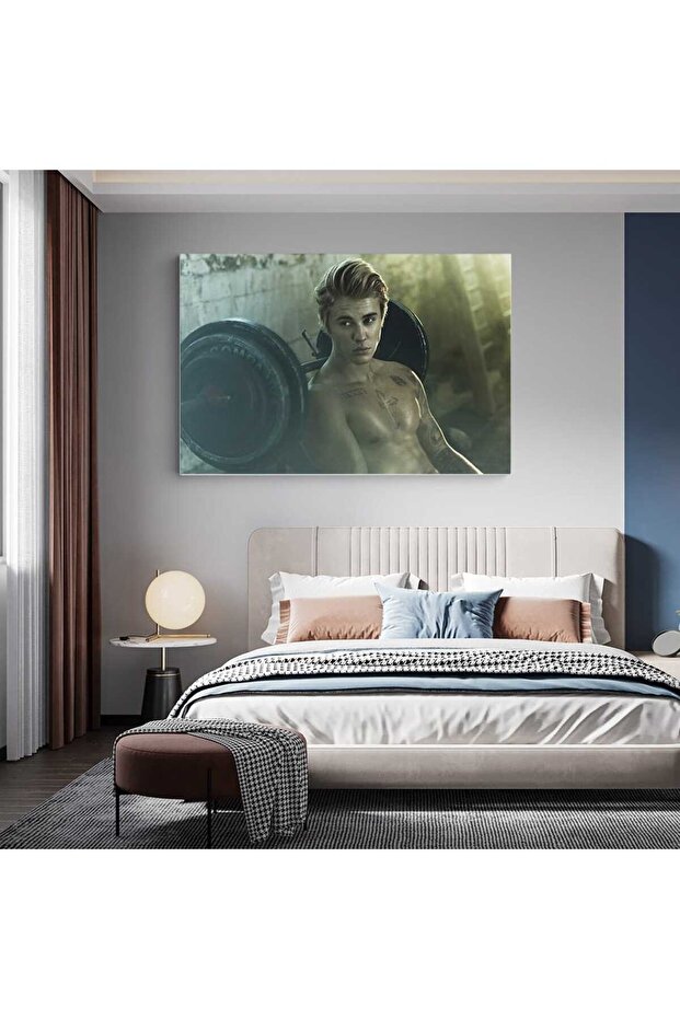 Justin Bieber singer, code 2340 - 6