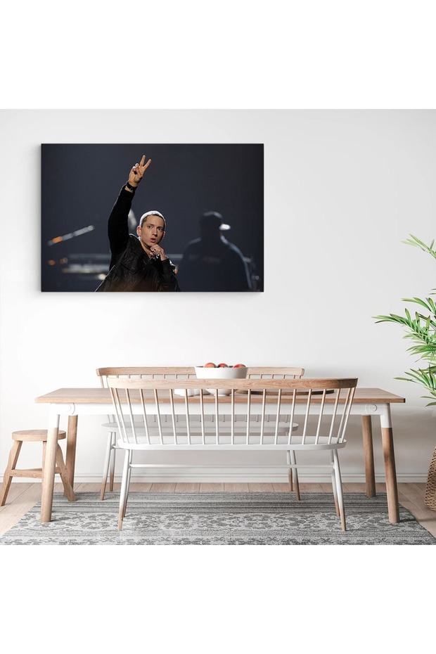 Eminem singer, code 2282 - 7