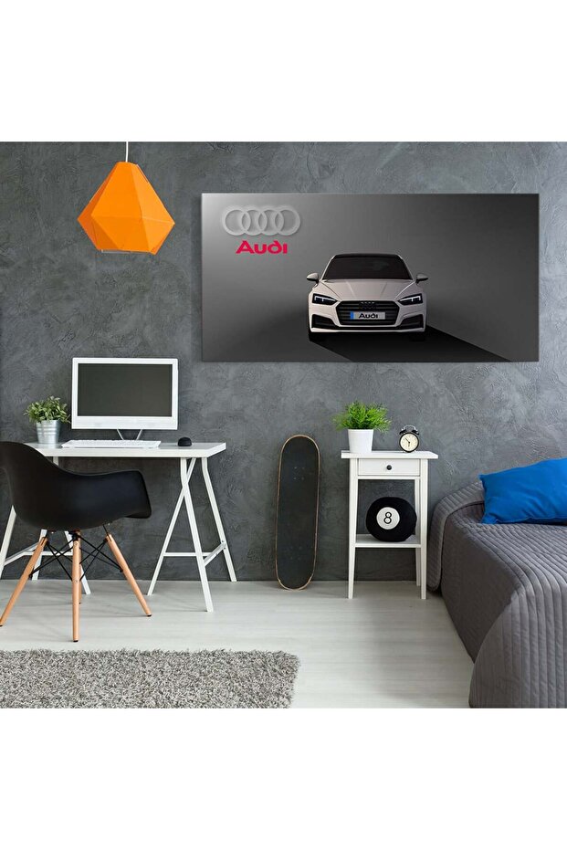 Audi A5 car dashboard, code 4624 - 4