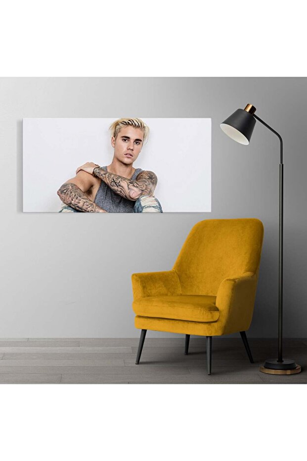 Justin Bieber singer, code 2382 - 4