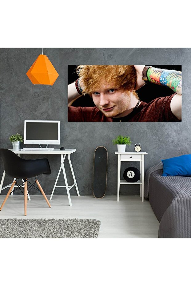Ed Sheeran singer, code 2404 - 6