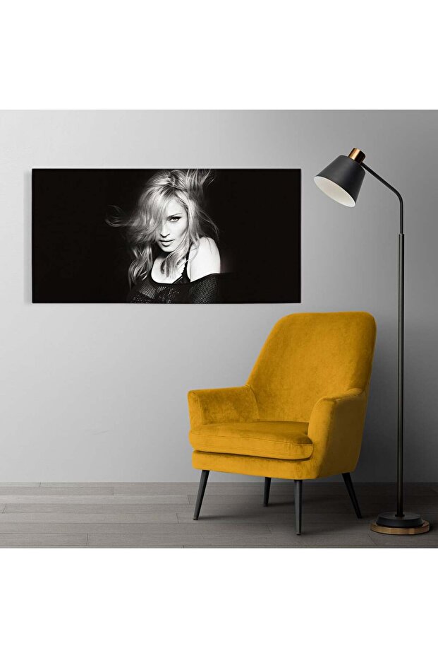 Madonna the singer, code 2379 - 4