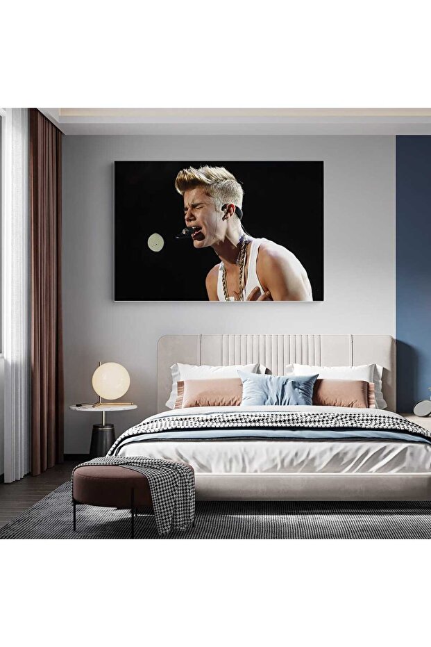 Justin Bieber singer, code 2331 - 6