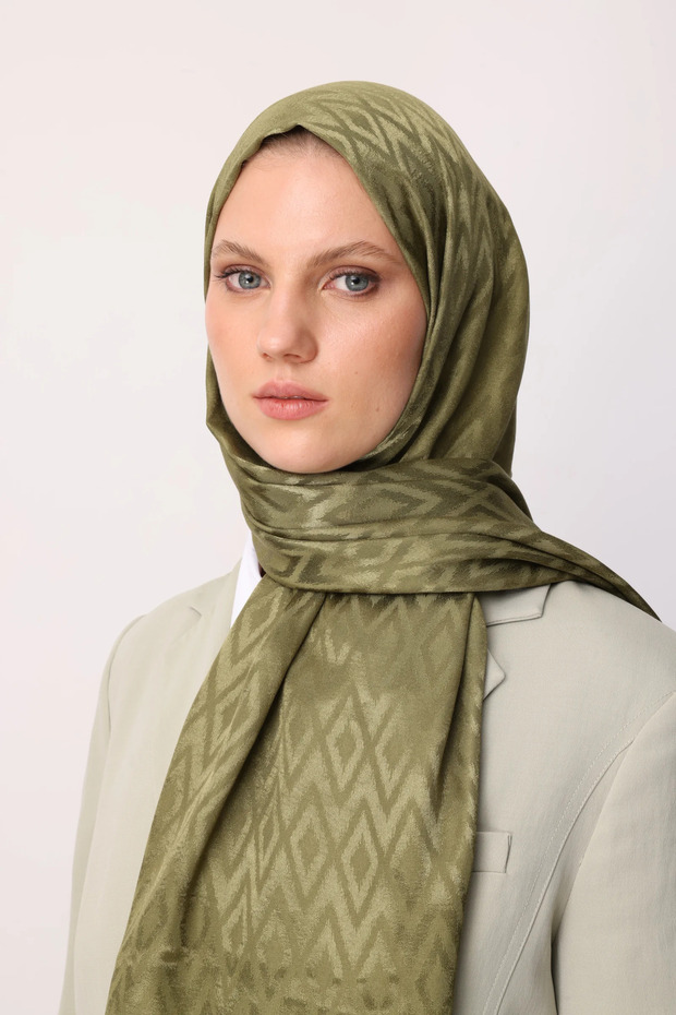Tile Pattern Shiny Jacquard Shawl - 1