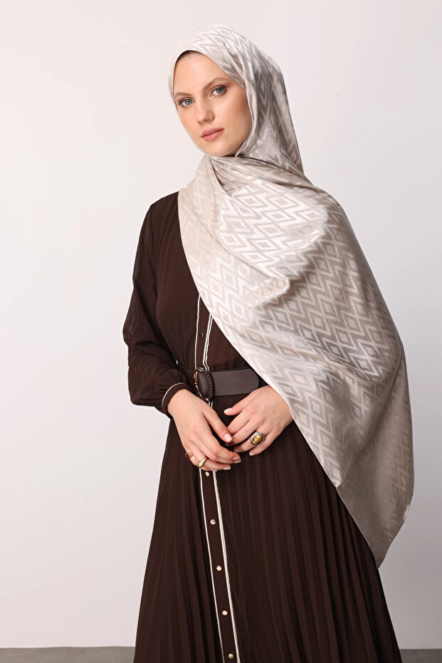 Tile Pattern Shiny Jacquard Shawl - 3