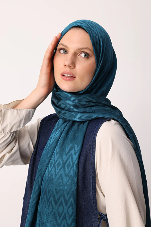 Tile Pattern Shiny Jacquard Shawl - 2