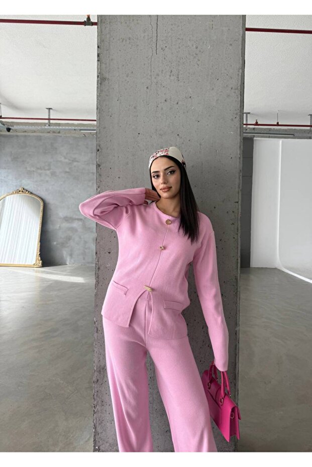 Üç Düğmeli Triko Takım - 4