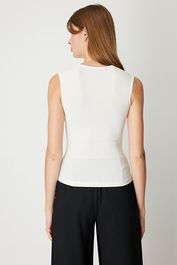 U Neck Basic Blouse-61385 - 4