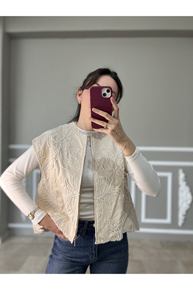 Bej Nakışlı Yelek - 2