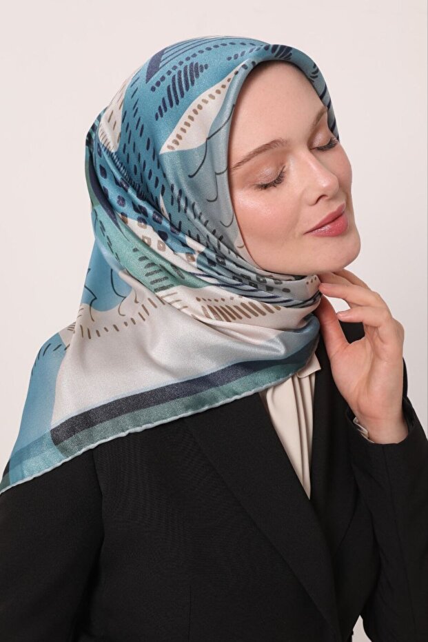 Striped Pattern Sparkling Crystal Scarf - 1