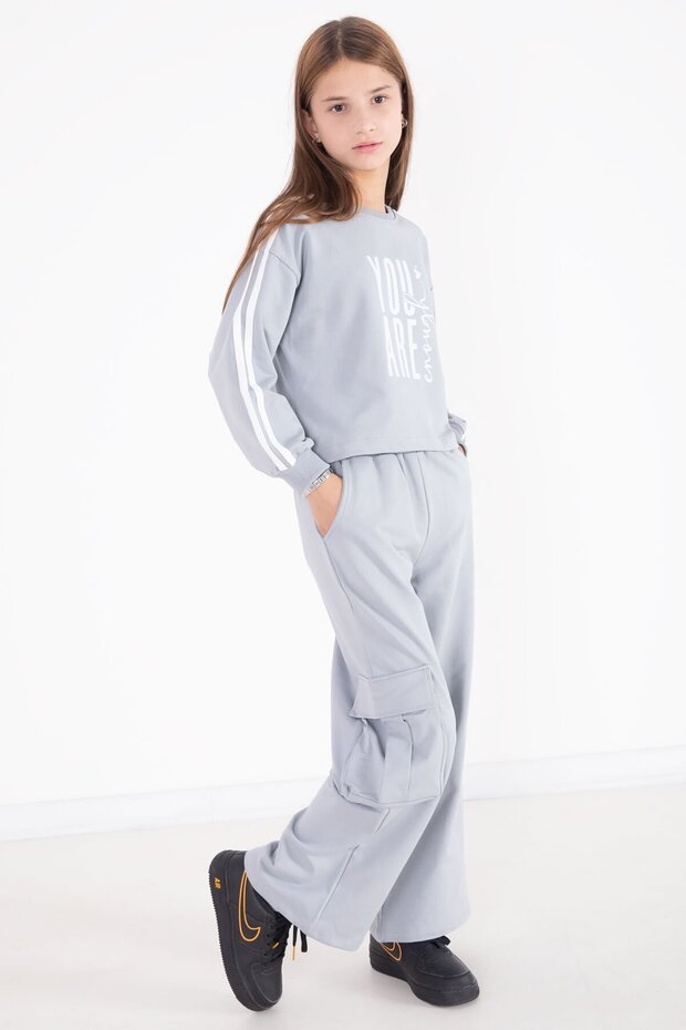 Gray Text Printed Cargo Pocket Detailed Girls' Suit 22777