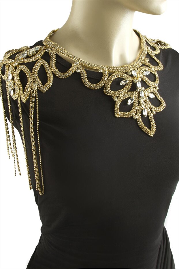 Flower Shoulder Necklace