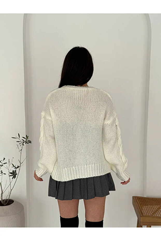 سترة بأربعة أزرار وياقة على شكل حرف V - 3