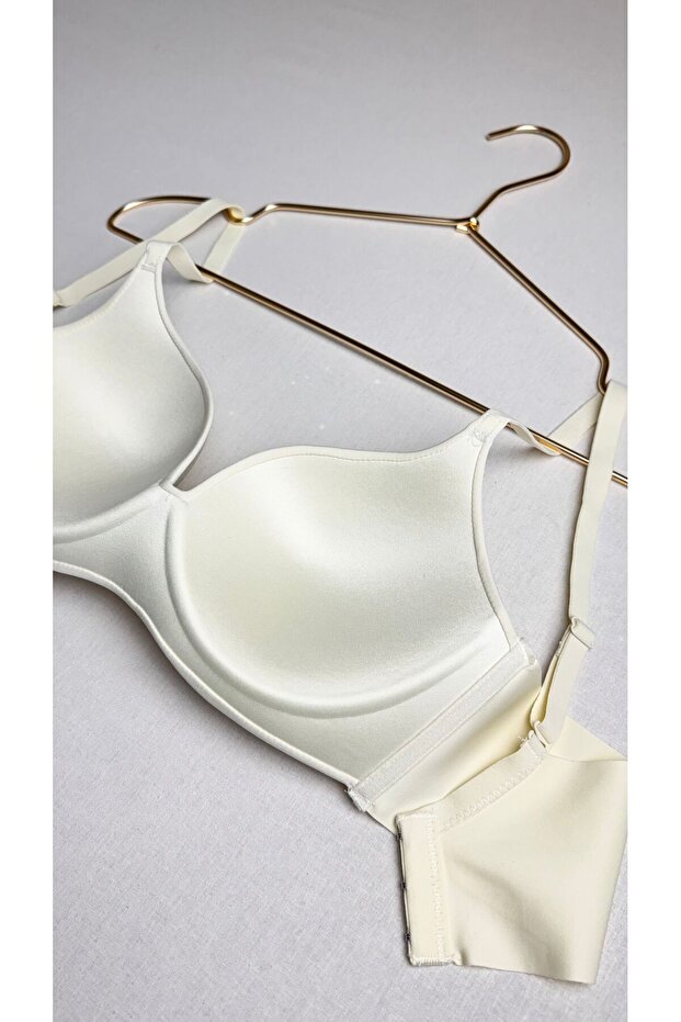 Basic Laser Fabric No-Show Padding Bra - 3