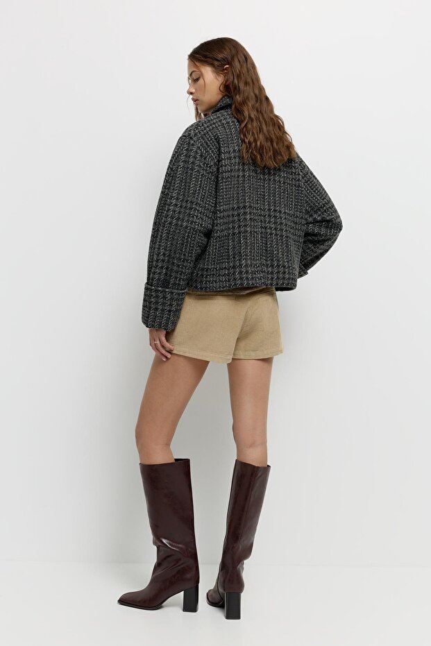 Kısa kareli kaşe kaban - 5