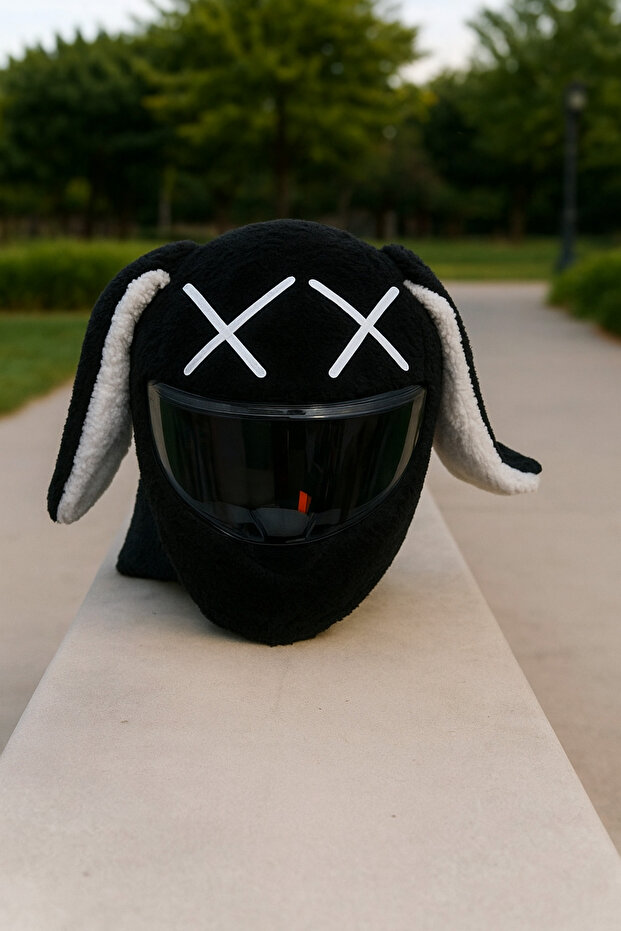 Peluş Siyah Kask Kılıfı - 1