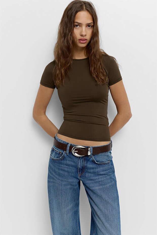 تي شيرت من مادة البولي أميد بأكمام قصيرة - 2