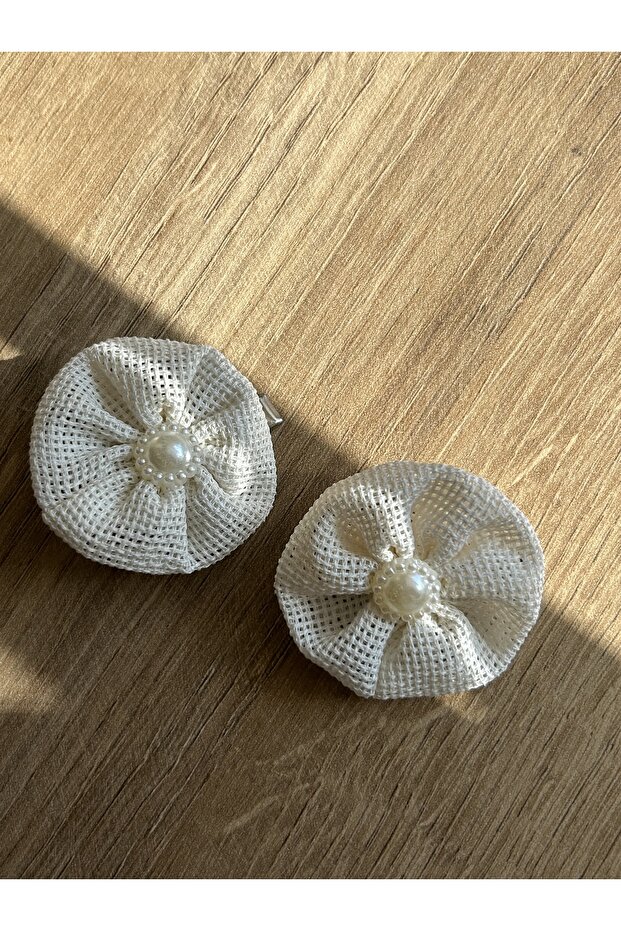 Girl's Buckle with Latch