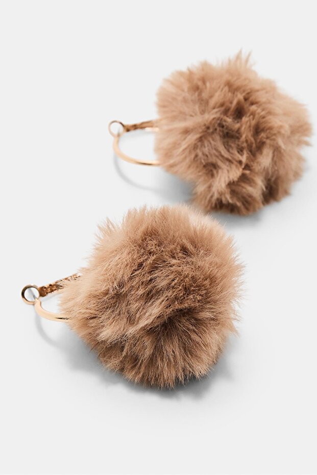 Mini suni kürk ponponlu halka küpeler - 5