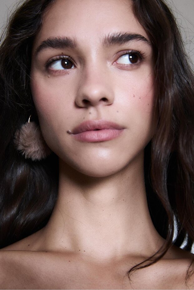 Mini suni kürk ponponlu halka küpeler - 4