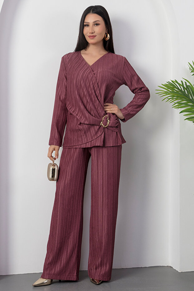 طقم مكون من قطعتين بياقة مزدوجة ومشبك D-82 - 4