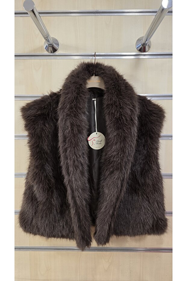 سترة فرو بنمط عادي - 1