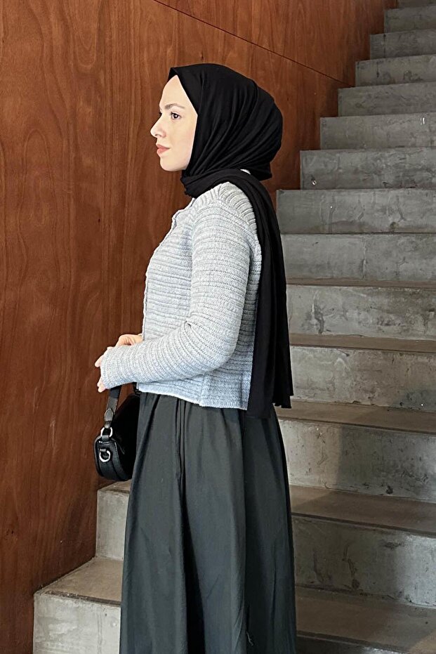 سترة قصيرة منقوشة باللون الرمادي - 2