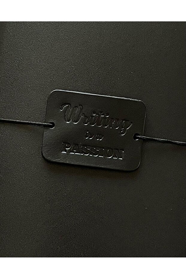 دفتر ملاحظات من الجلد من Aegean Leather باللون الأسود