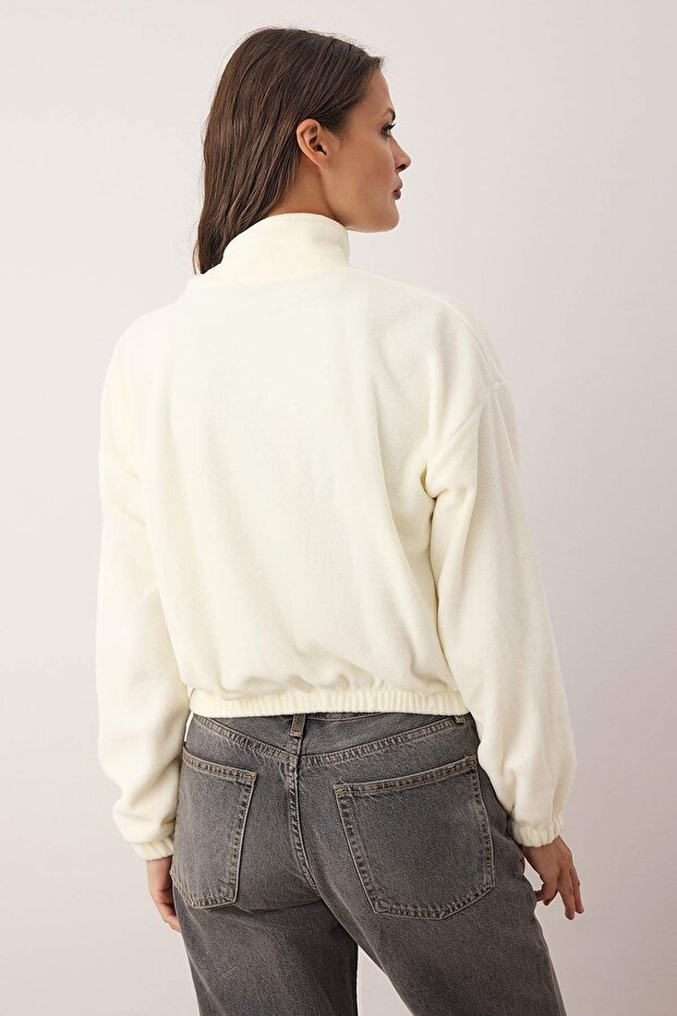 Ekru Polar Fermuarlı Oversize/Geniş Kalıp Kalın Örme Sweatshirt TWOAW26SW00057 - 4