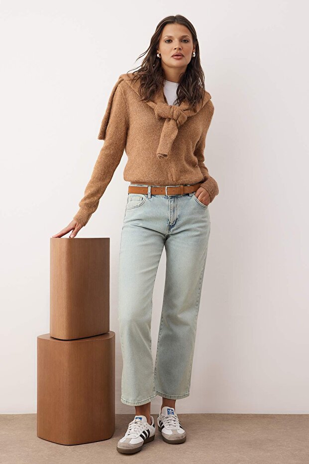 Açık Mavi Normal Bel Comfort Bootcut Straight Jeans TWOAW26JE00143 - 1