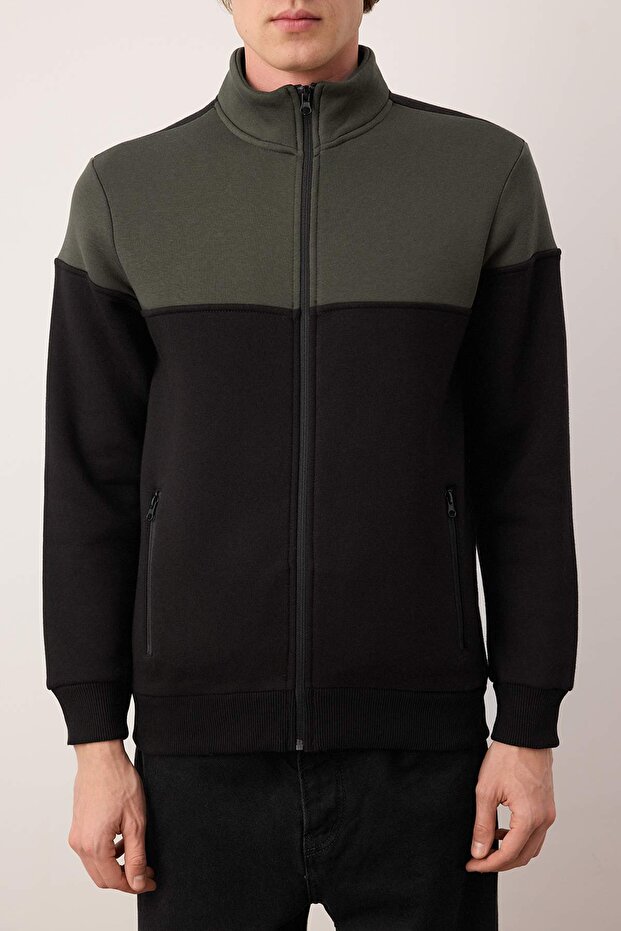 Yeşil-Siyah Regular Fit Uzun Kollu Dik Yaka Fermuarlı Sweatshirt TMNAW22SW0720 - 3