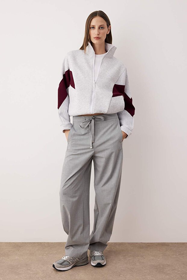 Gri Melanj Bordo Renk Bloklu Fermuarlı Dik Yaka Oversize Bomber Örme Sweatshirt TWOAW26SW00037 - 2