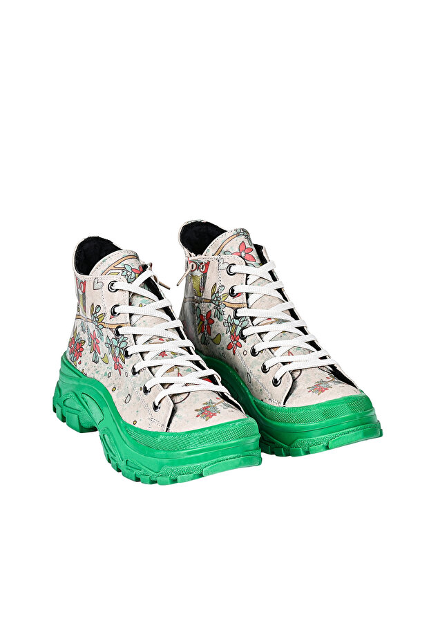 Renkli Kadın Bot - 1