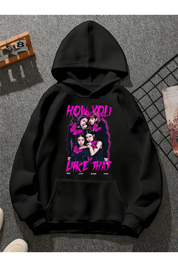 سويت شيرت أسود بقلنسوة مطبوع عليه how you v1